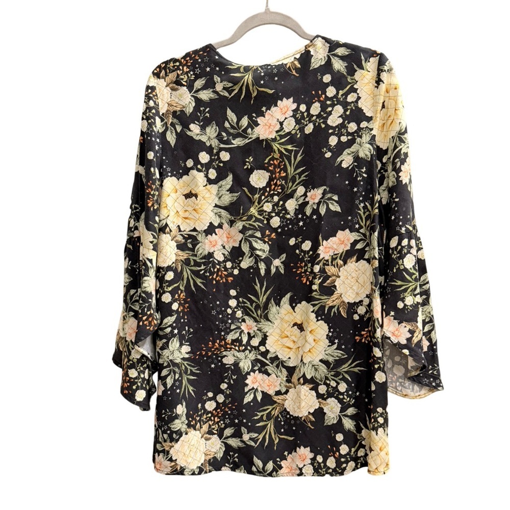 FARM Rio Bell Sleeve Floral Kimono One Size - Picture 4 of 10
